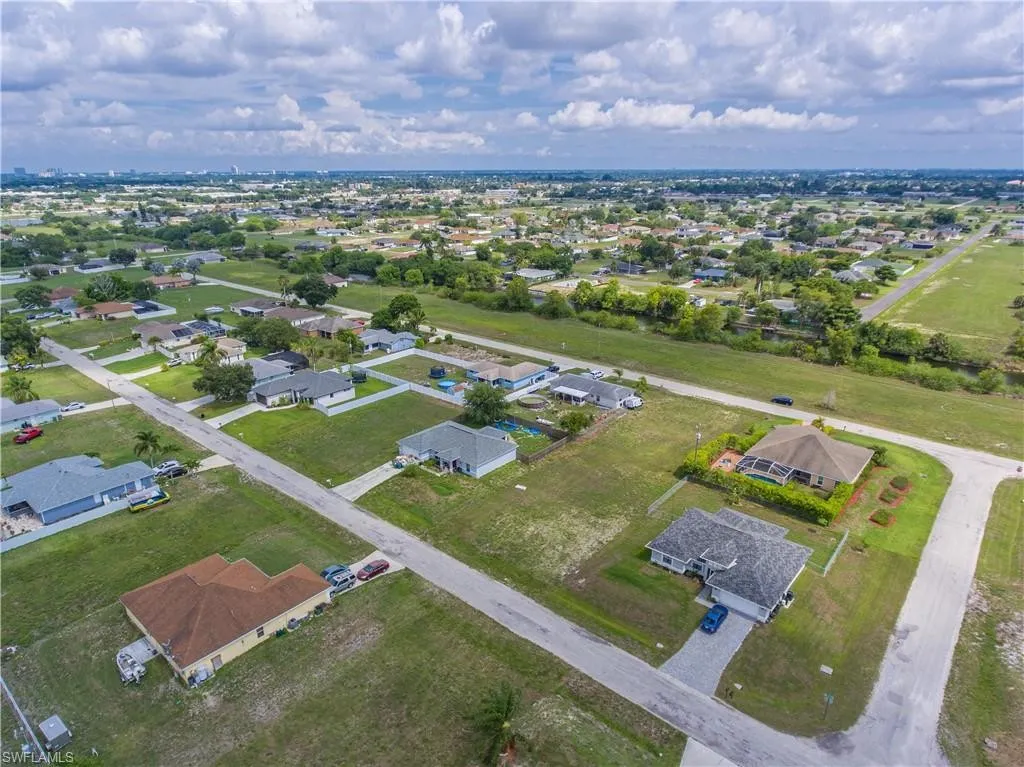 1100 NE 12th Ter, Cape Coral, FL 33909